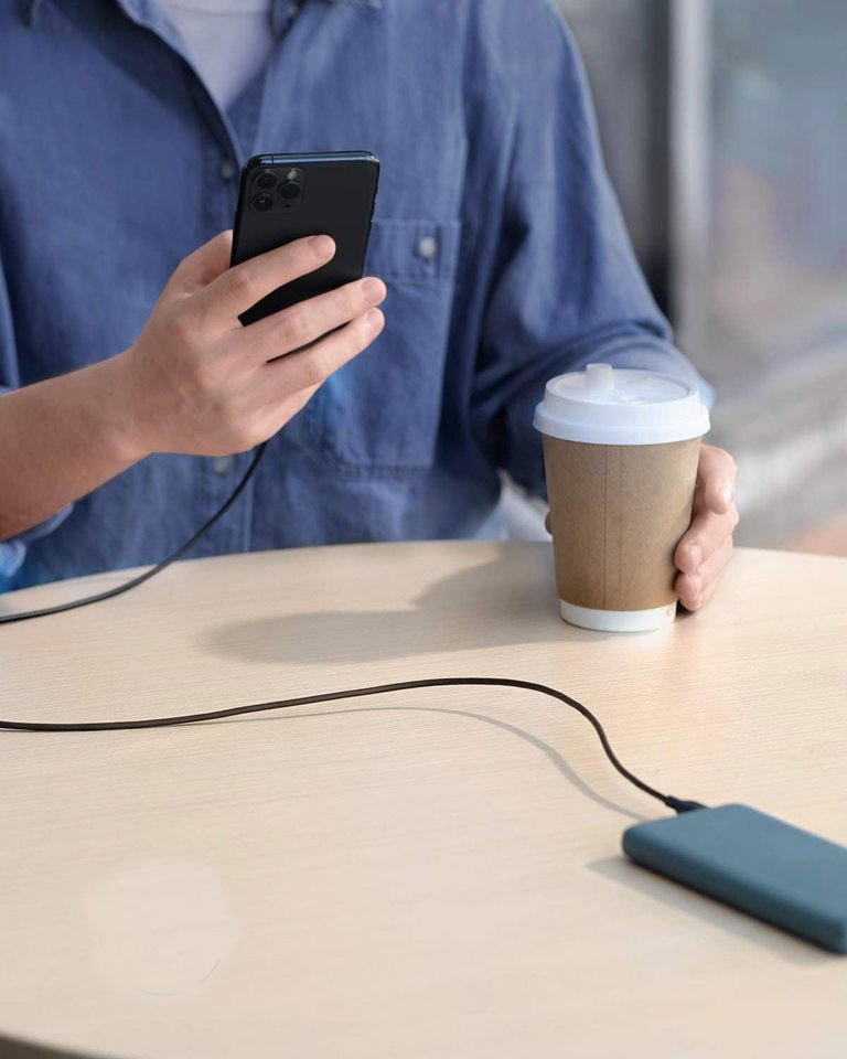 Anker PowerLine III USB-C to Lightning Cable (0.9m/3ft) - Black - Image 7