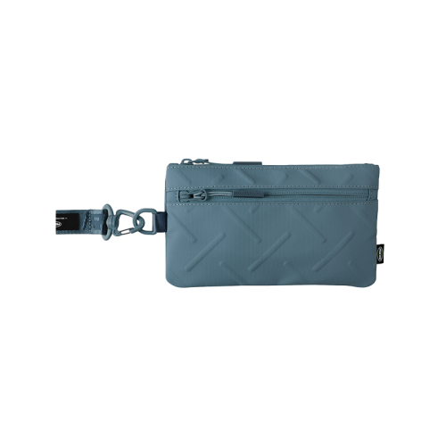 Skinarma Juno Clutch
