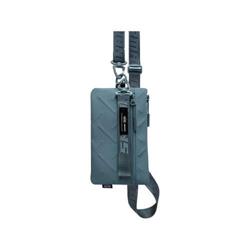 Skinarma Juno Clutch - Blue Skinarma Juno Clutch - Blue